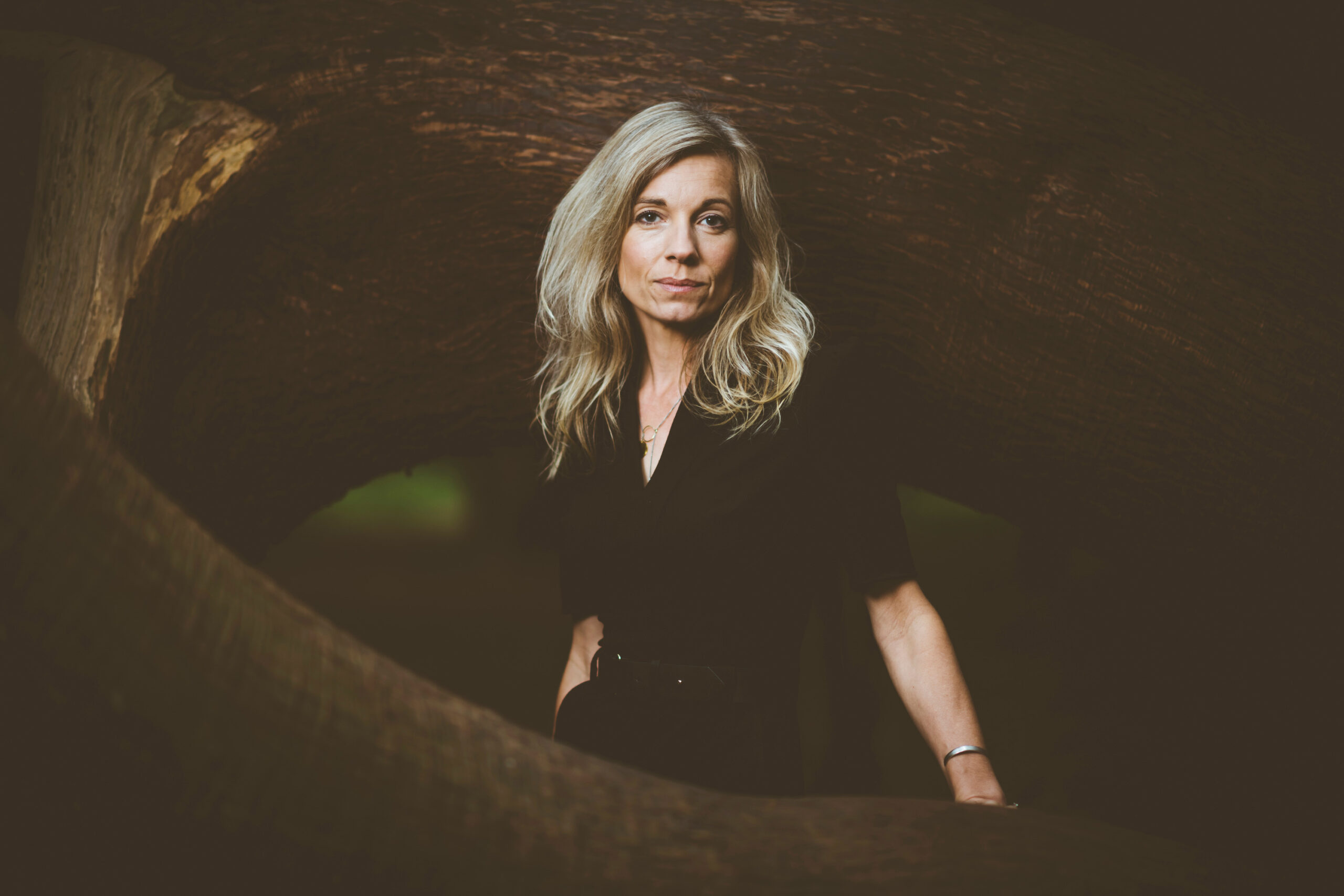 Annemarie Meisling til Lederne. Annemarie Meisling til Lederne.